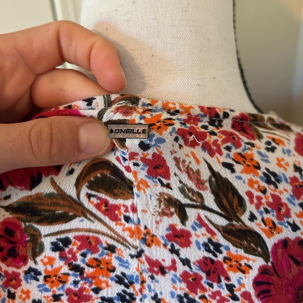 O'Neill amaze Floral shorts and wide sleeve Jumpsuit romper - Picture 12 of 13